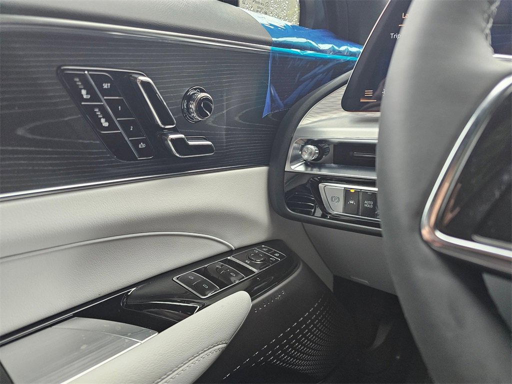 New 2026 Cadillac Lyriq Sport image 31