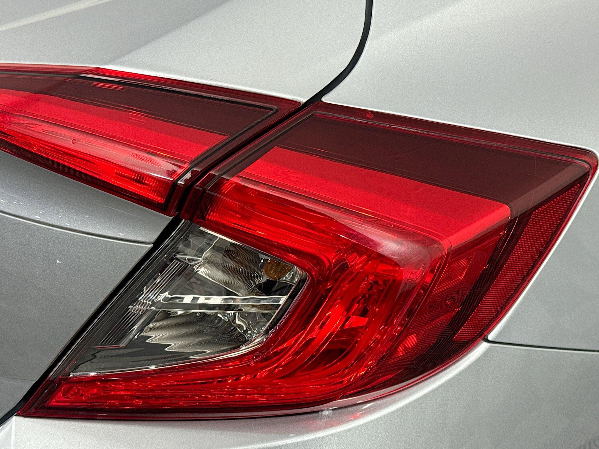 Used 2018 Honda Civic EX image 33
