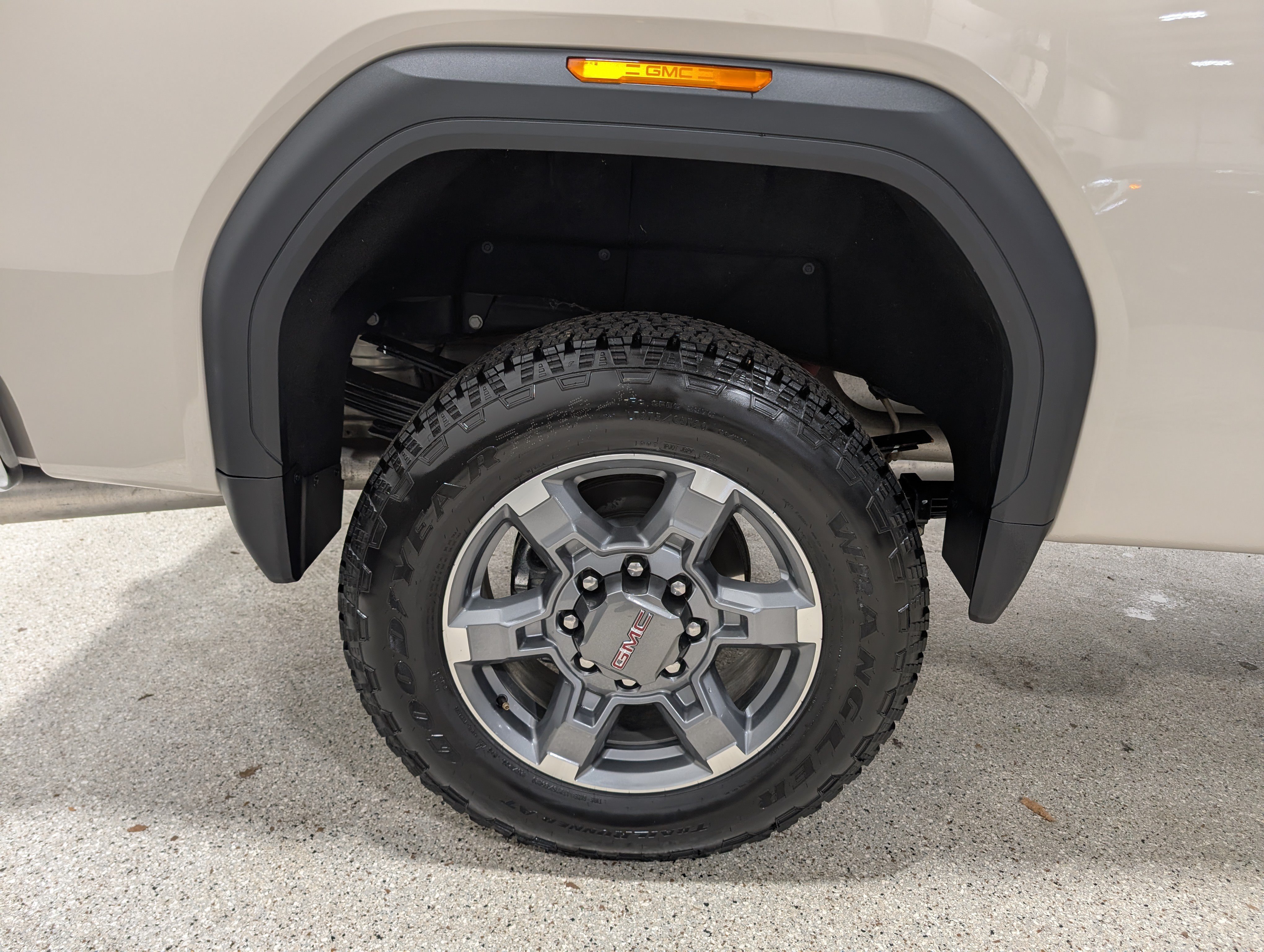 Used 2026 GMC Sierra 3500 SLE w/ SLE Value Package AWD/4WD image 12