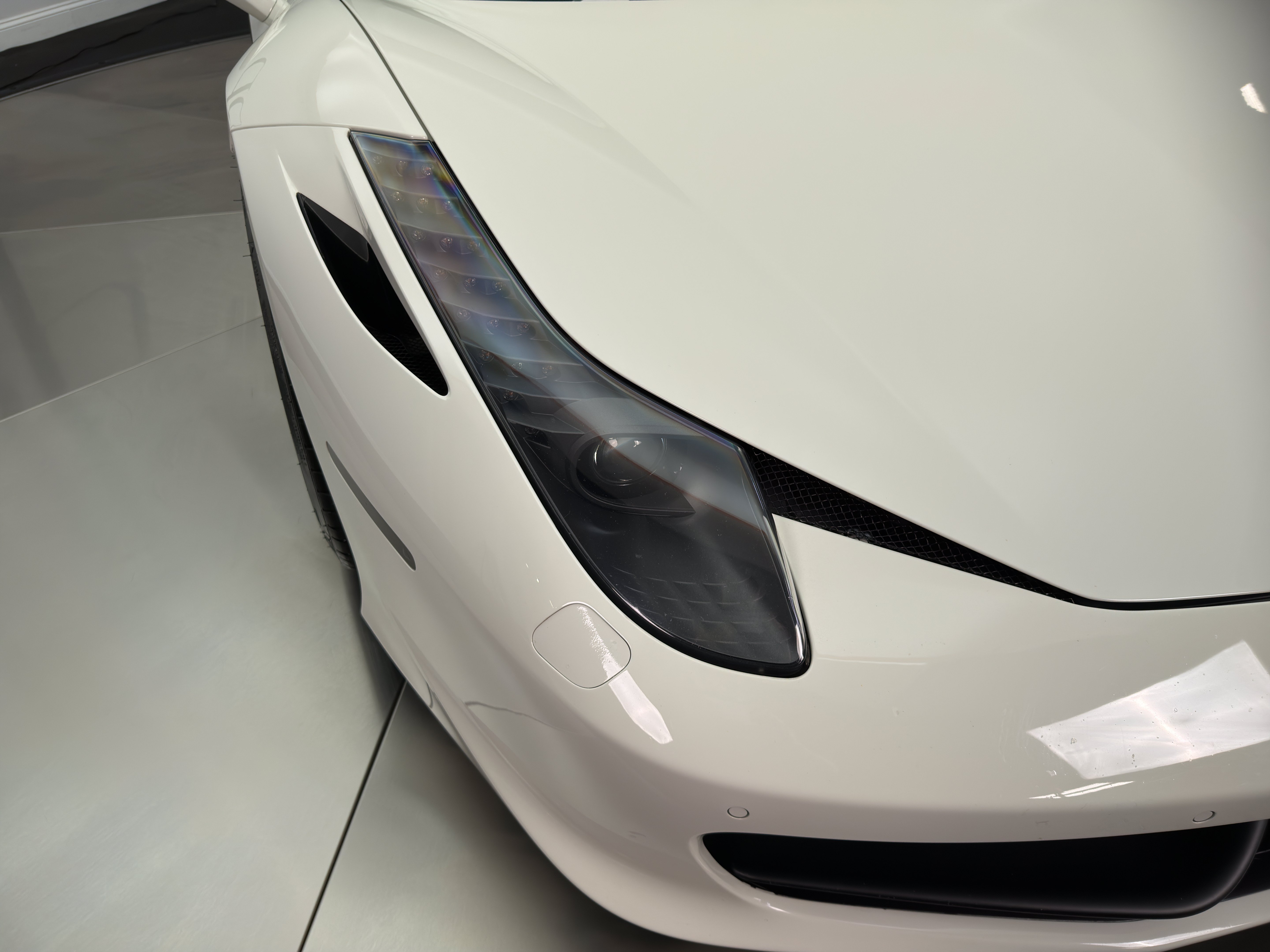 Used 2013 Ferrari 458 Spider RWD image 35