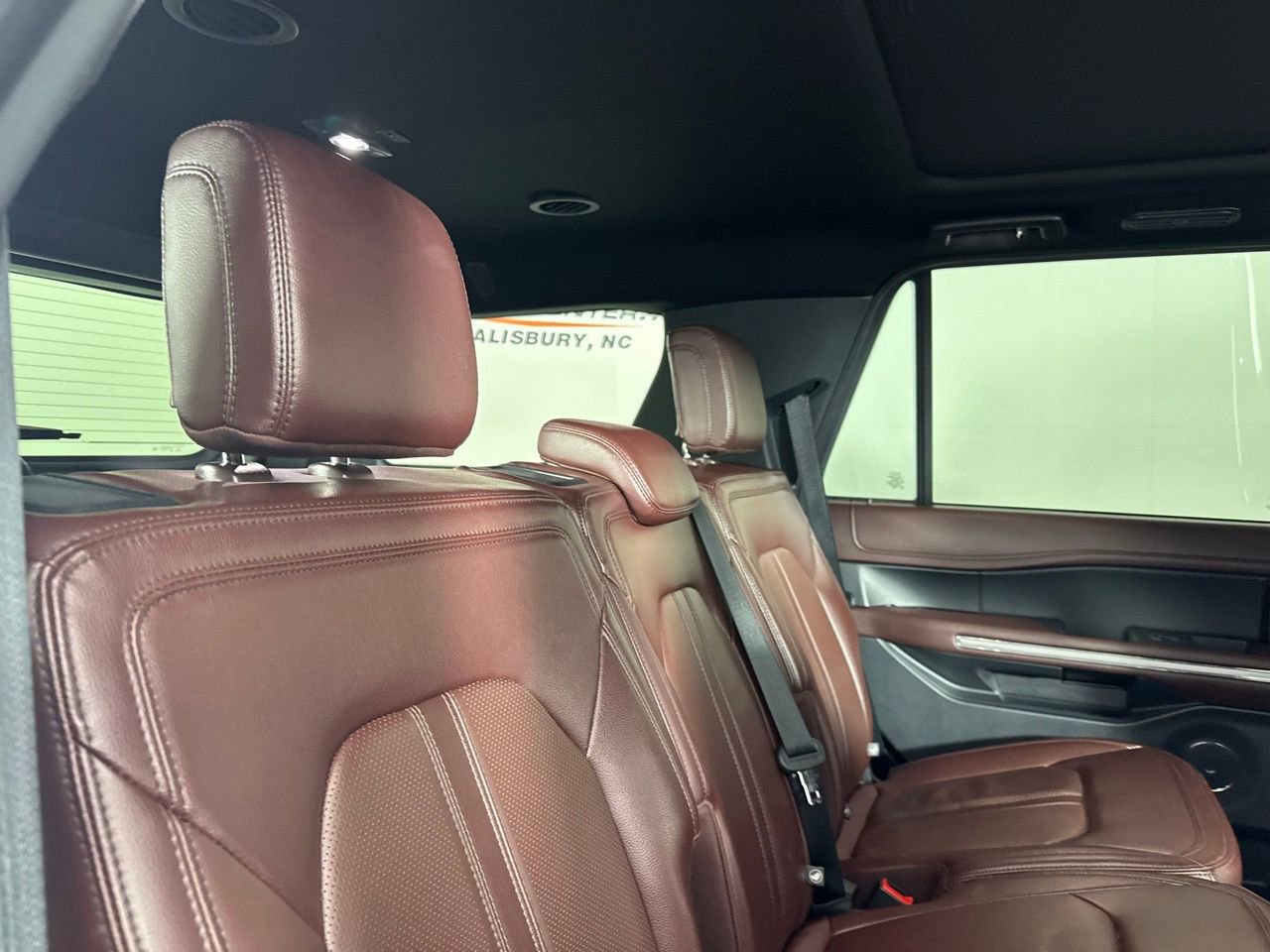 Used 2024 Ford Expedition Limited image 30