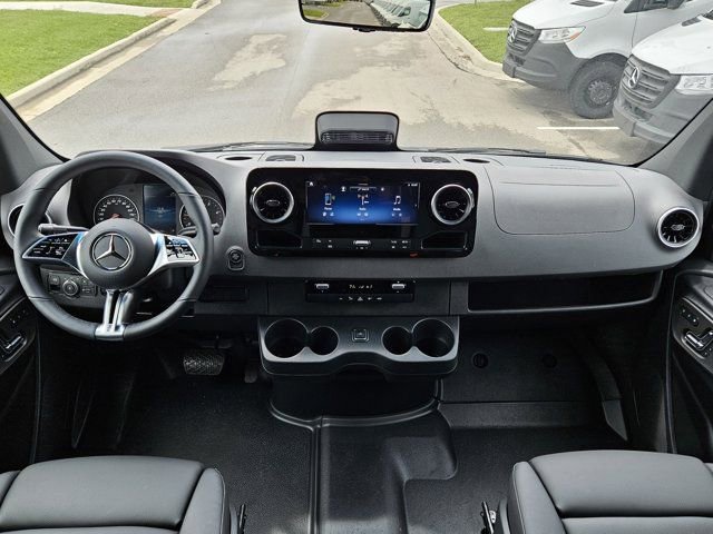New 2025 Mercedes-Benz Sprinter 2500 image 14