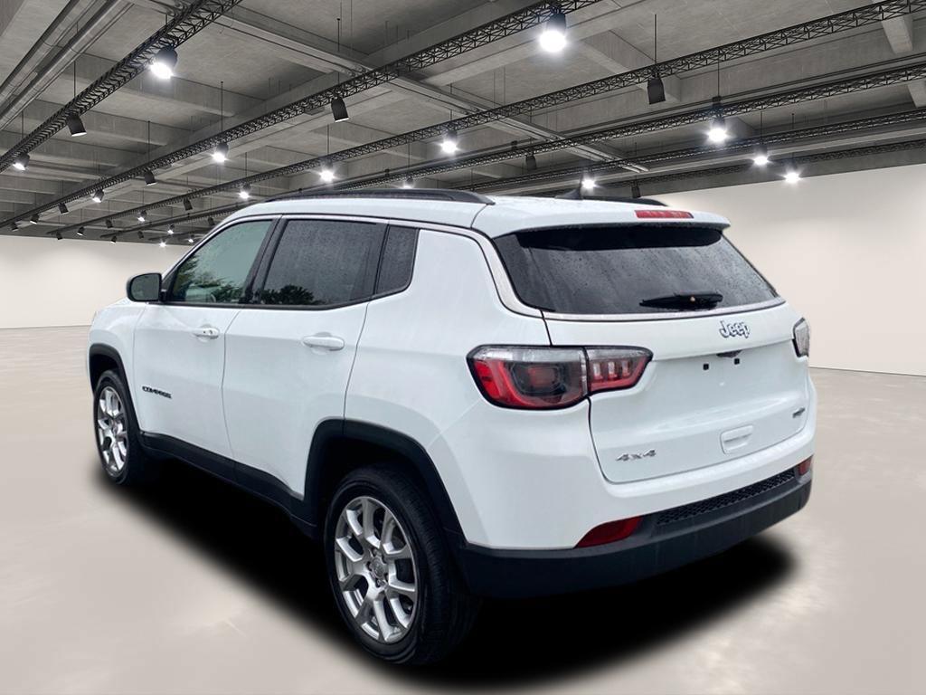 Used 2022 Jeep Compass Latitude image 5