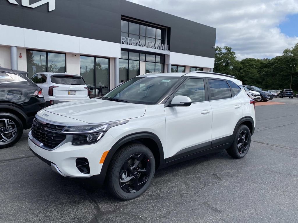 New 2026 Kia Seltos EX w/ EX Sunroof Package