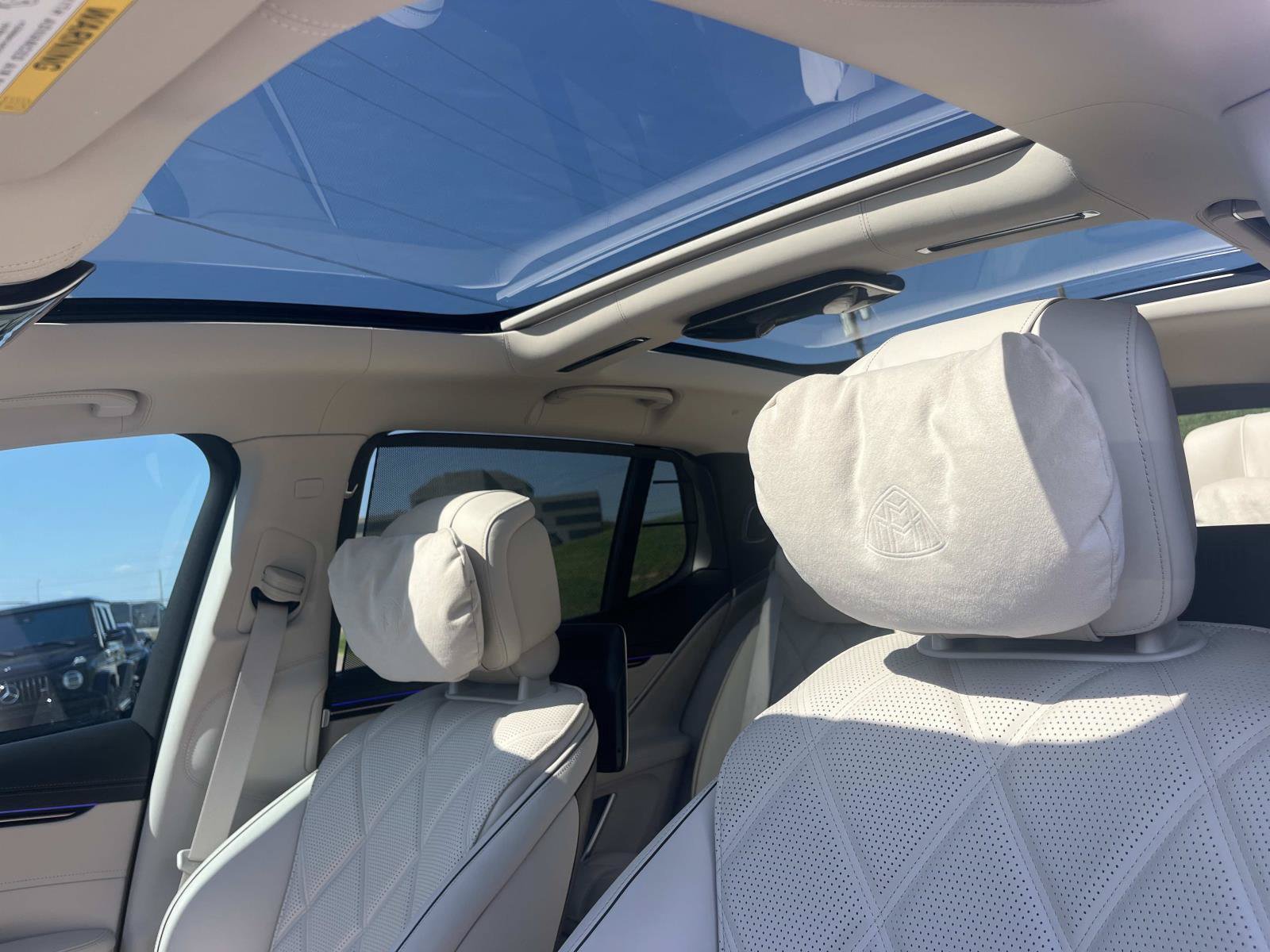 Certified 2024 Mercedes-Benz Maybach EQS 680 4MATIC image 33
