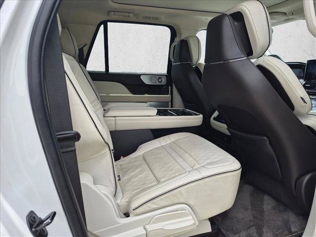 Used 2024 Lincoln Navigator L Black Label AWD/4WD image 15
