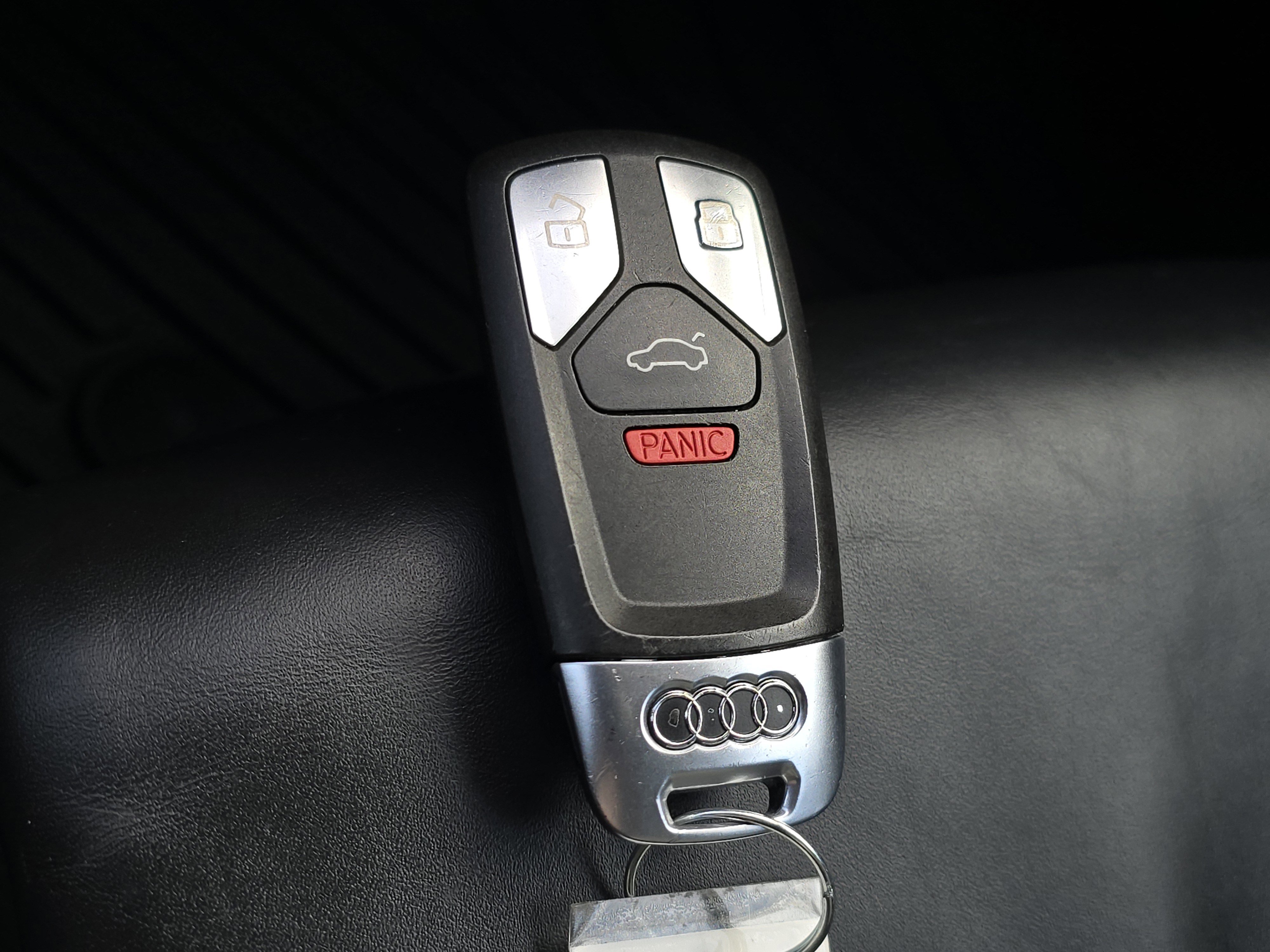 Used 2016 Audi TT 2.0T w/ Technology Package image 25