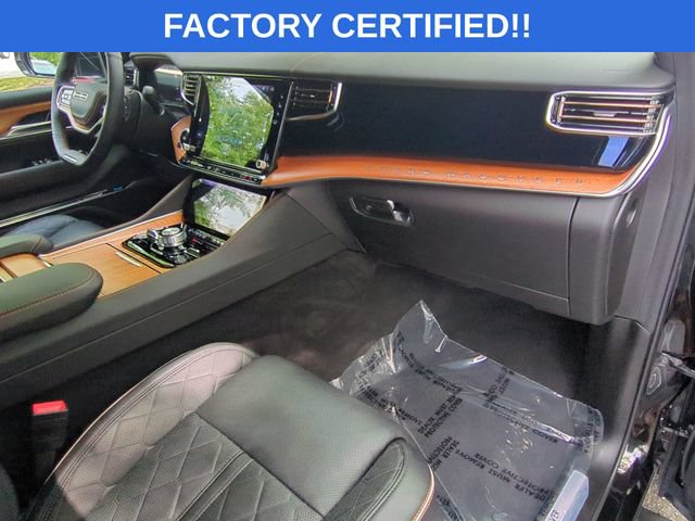 Certified 2024 Jeep Grand Wagoneer Series III AWD/4WD image 39