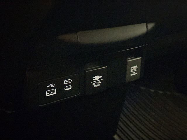 Certified 2025 Honda Odyssey Elite image 40