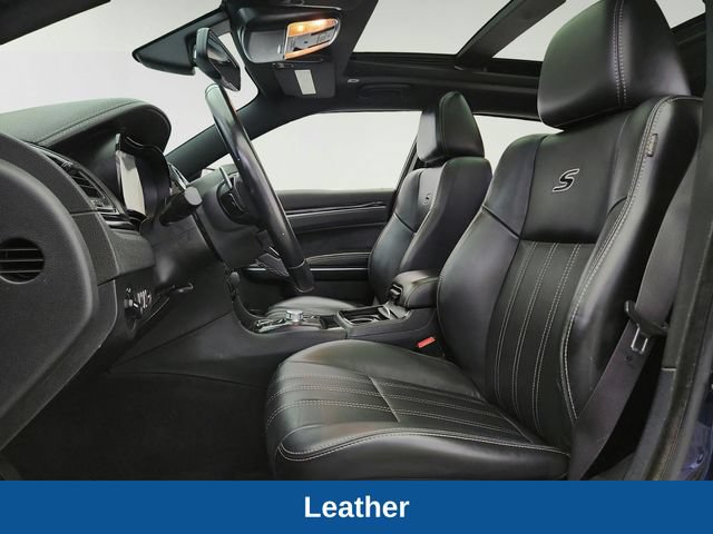 Used 2017 Chrysler 300 S w/ 300S Premium Group AWD/4WD image 10
