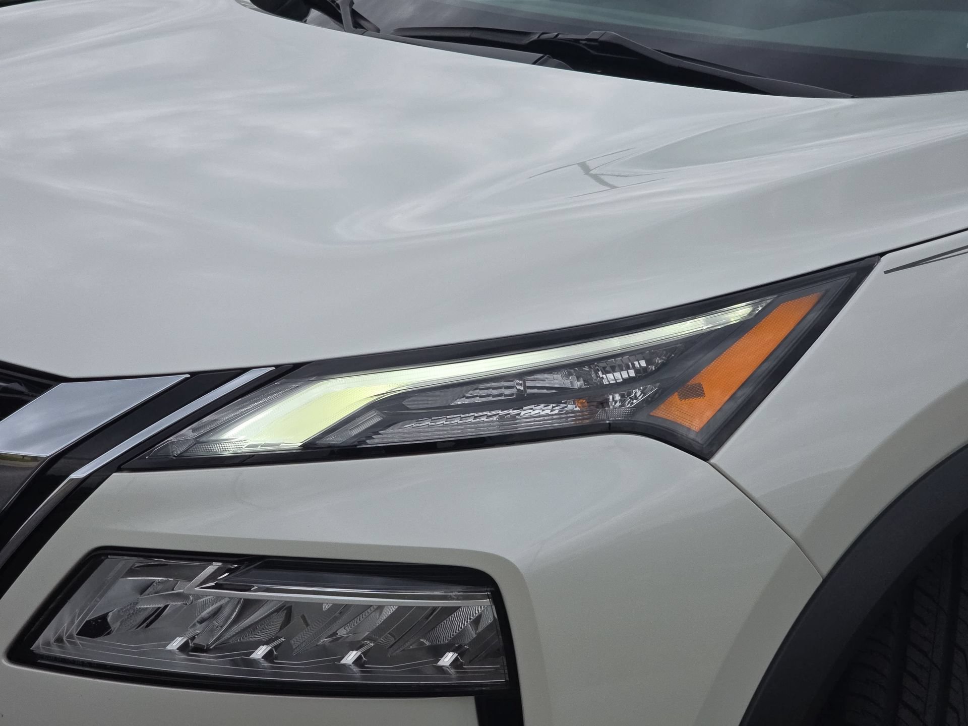 Used 2023 Nissan Rogue SL w/ SL Premium Package FWD image 30