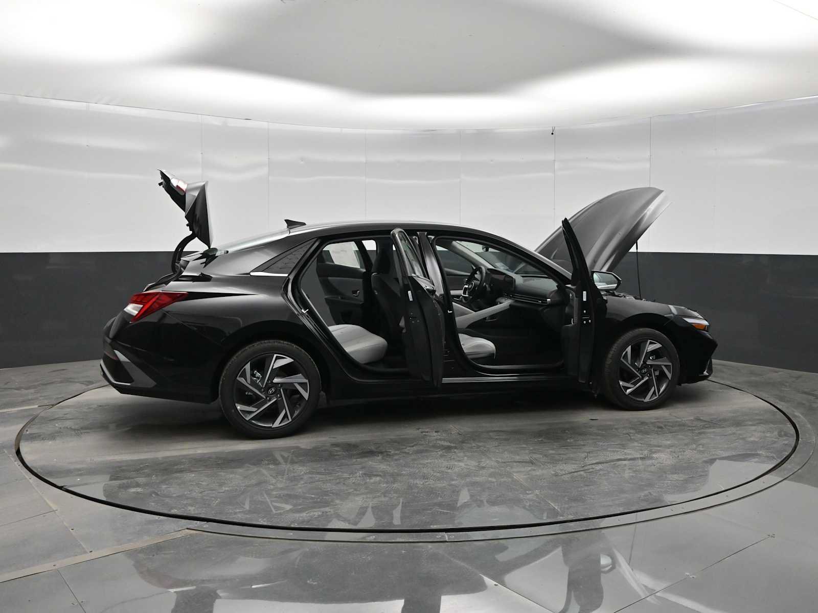 New 2026 Hyundai Elantra Limited FWD image 45