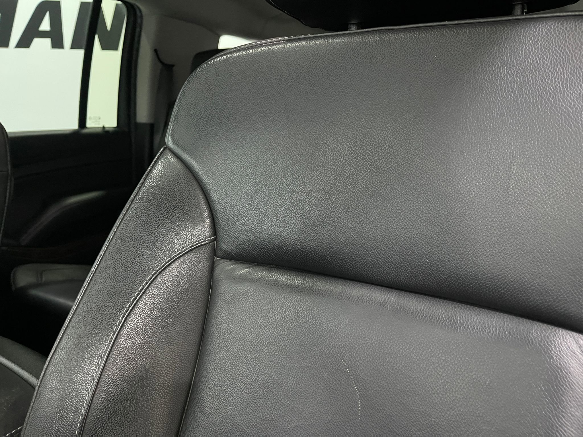 Used 2018 Chevrolet Suburban LT image 18