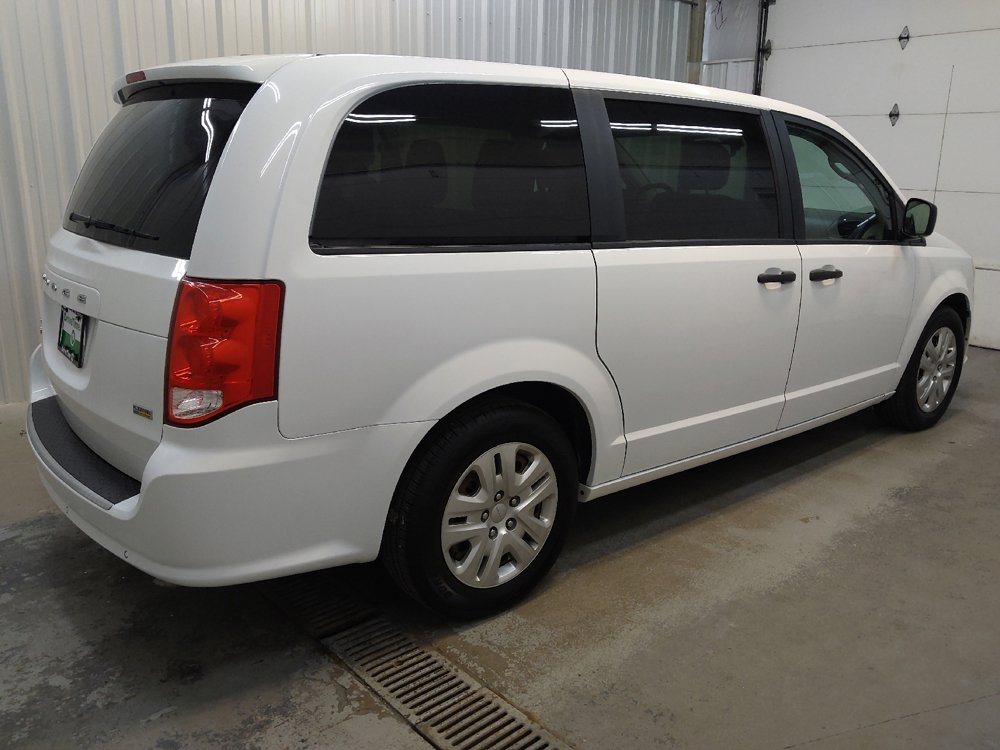 Used 2019 Dodge Grand Caravan SE w/ UConnect Hands-Free Group FWD image 10