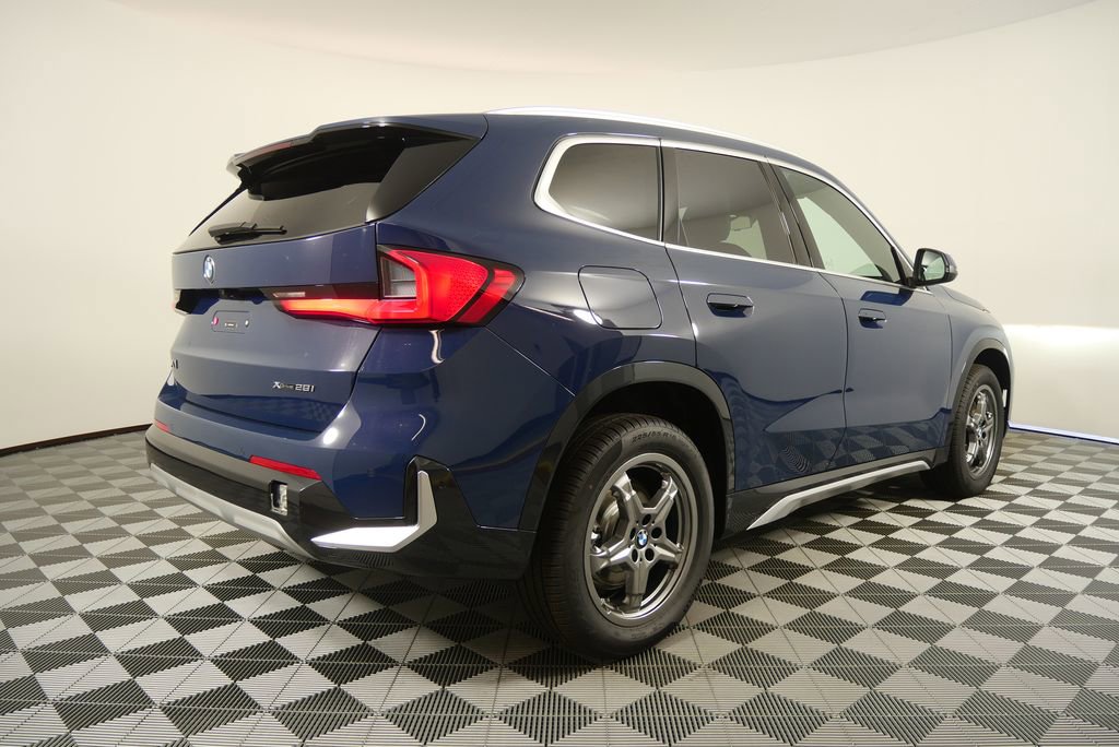 Used 2026 BMW X1 xDrive28i image 3