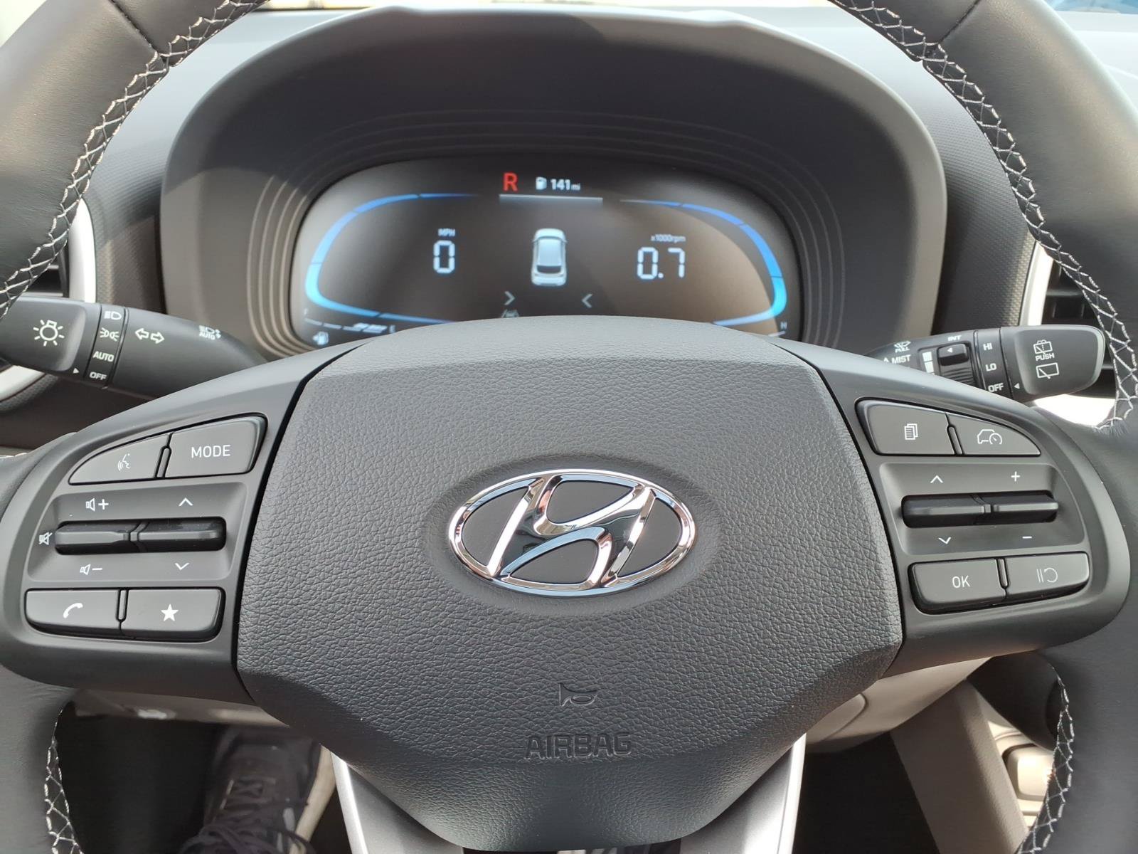 New 2026 Hyundai Venue SEL FWD image 12