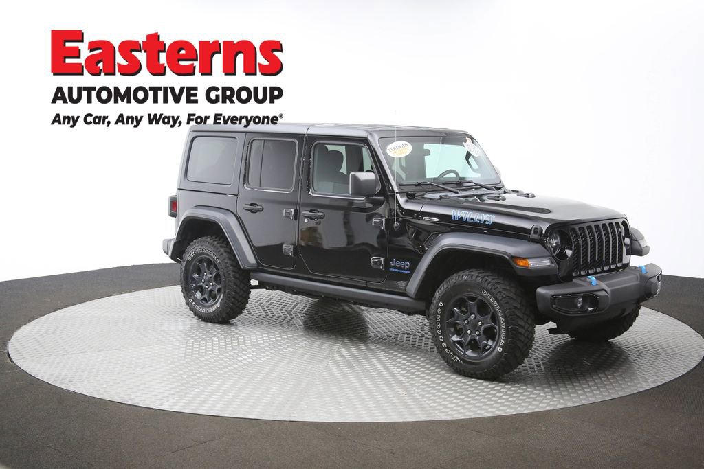 Used 2023 Jeep Wrangler Unlimited w/ Dual Top Group image 54