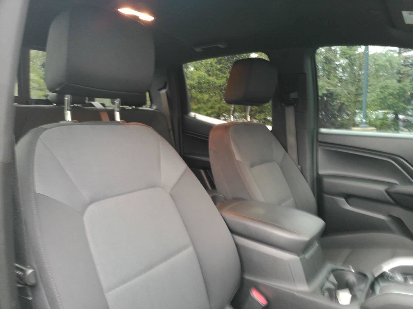 Used 2023 Chevrolet Colorado Trail Boss w/ Technology Package AWD/4WD image 17