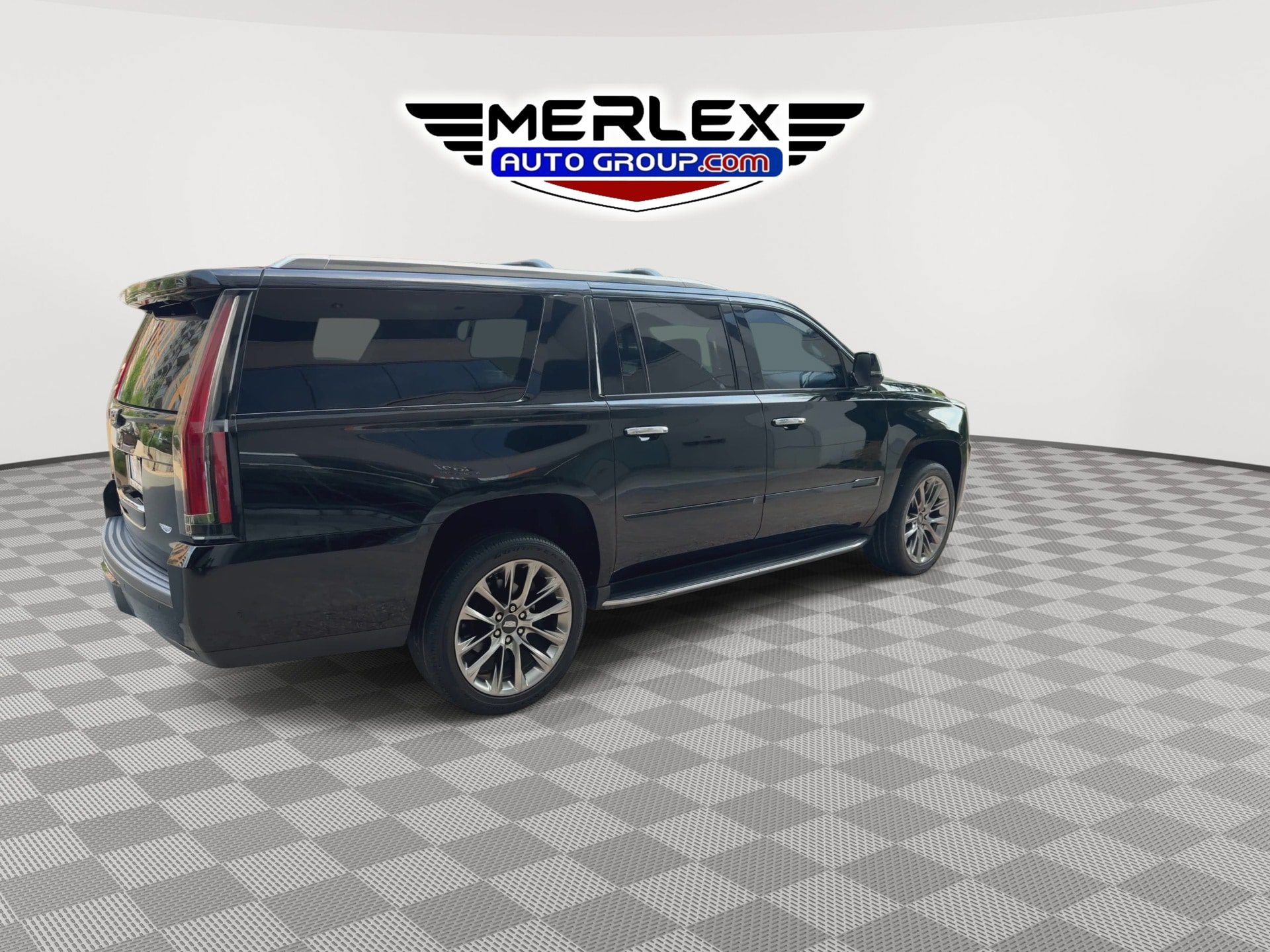 Used 2020 Cadillac Escalade ESV Luxury w/ Escalade Sport Edition AWD/4WD image 8
