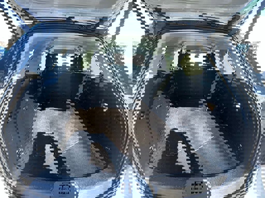 Used 2025 Ford Explorer Active image 7