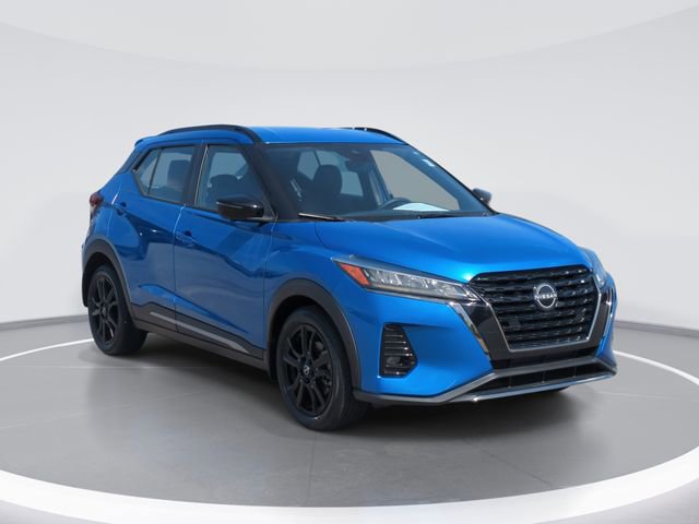 Used 2023 Nissan Kicks SR FWD image 1