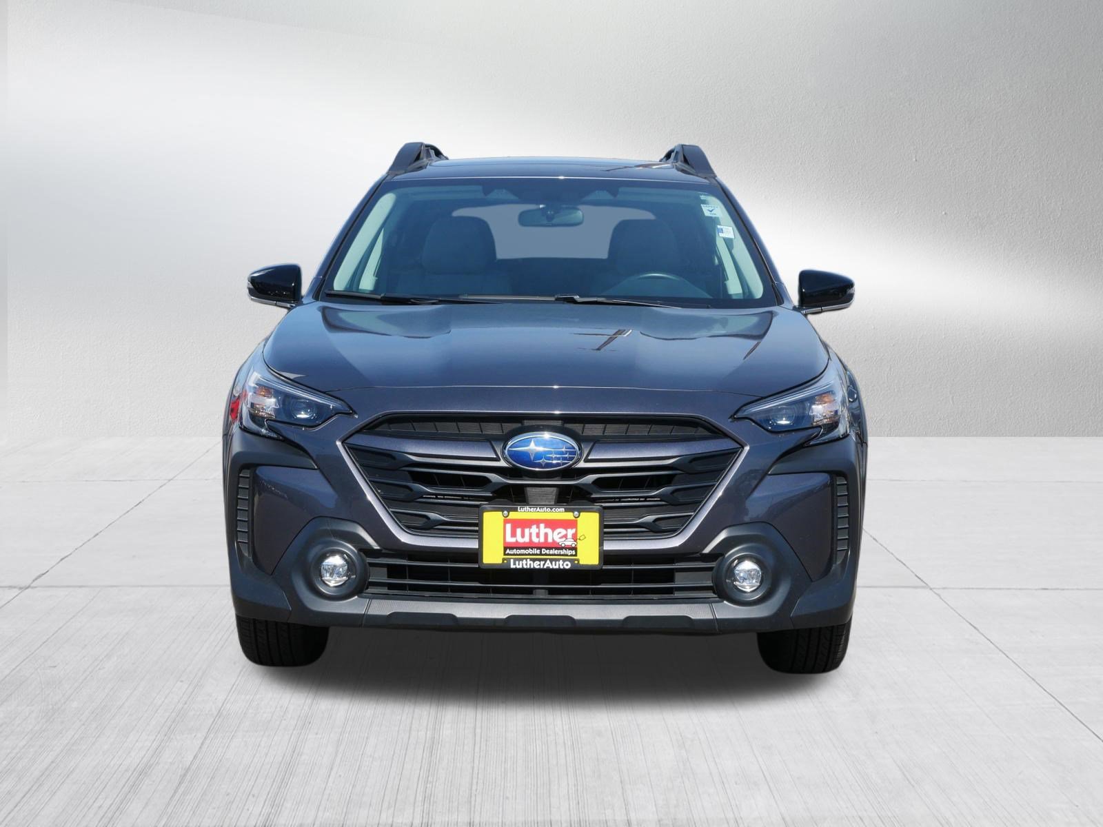 Certified 2025 Subaru Outback Premium AWD/4WD image 2