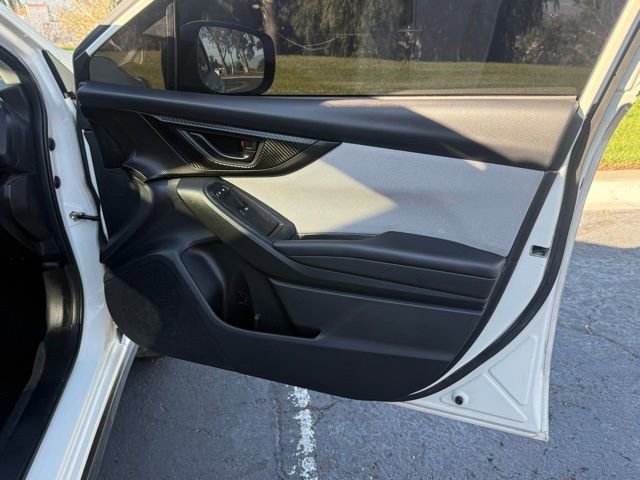 Used 2022 Subaru Crosstrek 2.0i Premium w/ Moonroof Package image 9