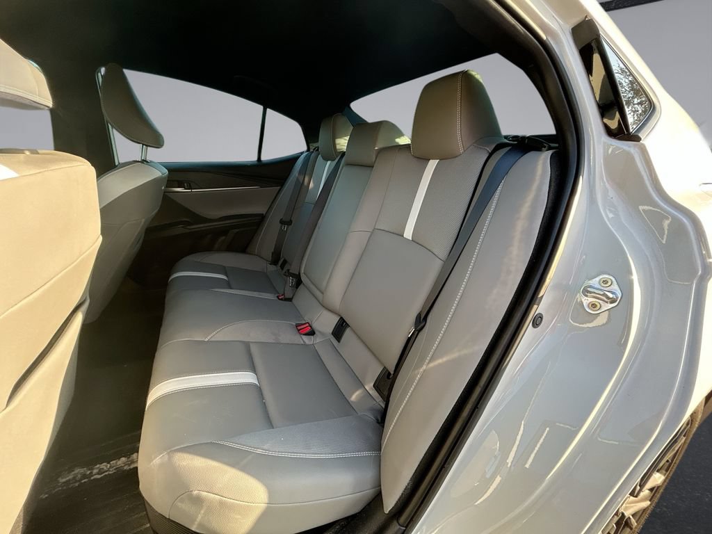 Used 2025 Toyota Camry SE FWD image 28