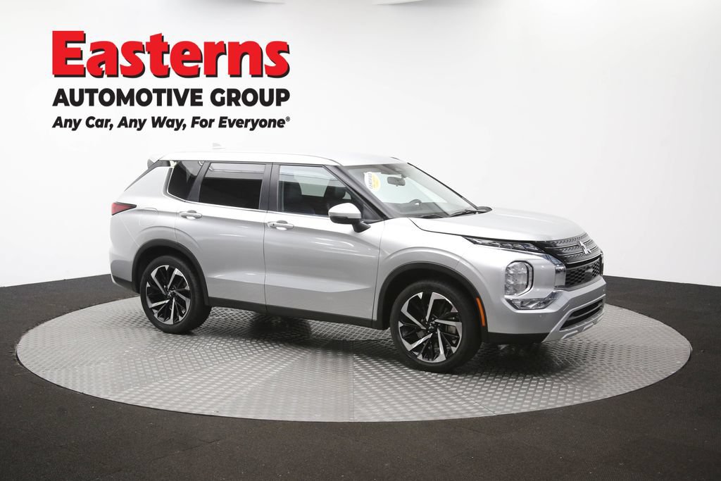 Used 2024 Mitsubishi Outlander SE FWD image 50