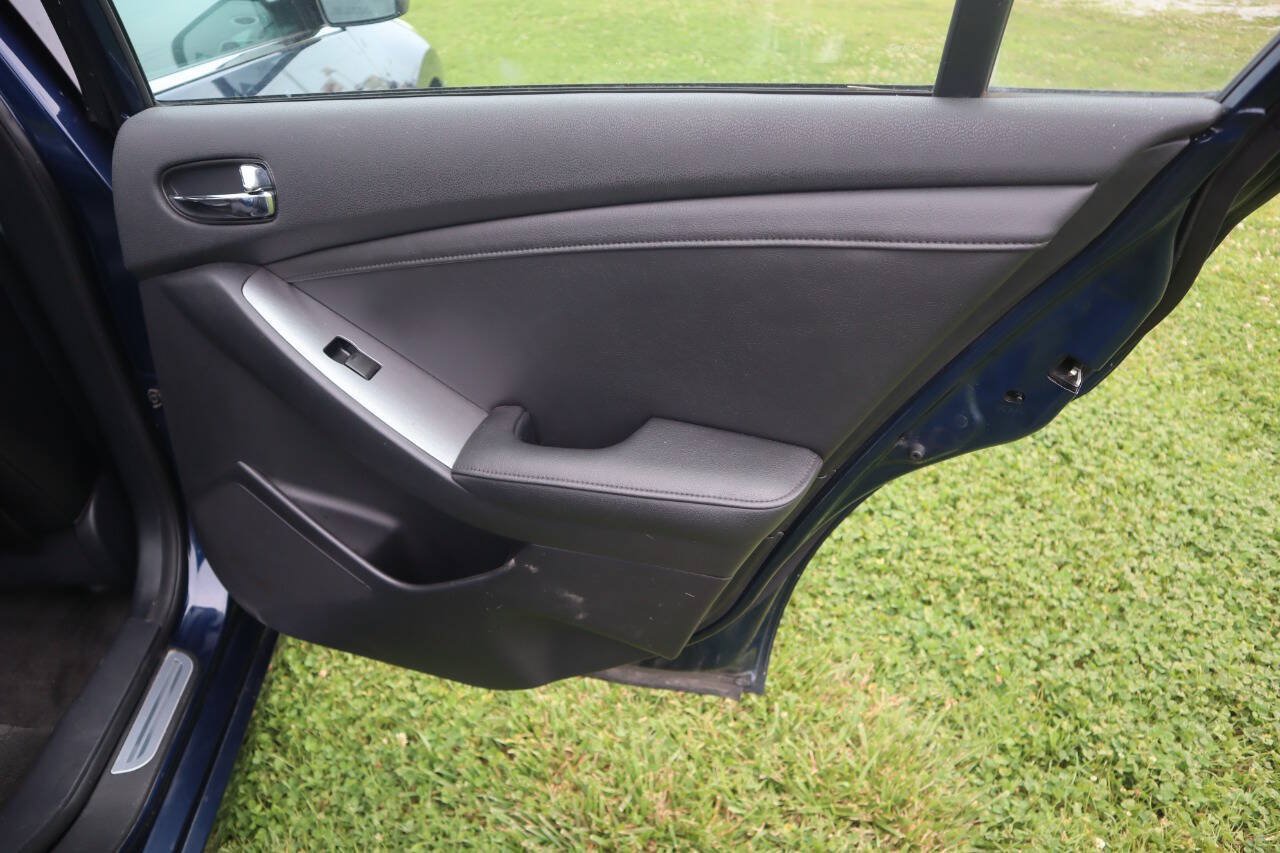 Used 2012 Nissan Altima 2.5 SL w/ 2.5SL Pkg FWD image 16