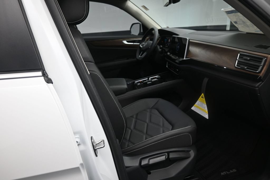 New 2026 Volkswagen Atlas SE FWD image 29