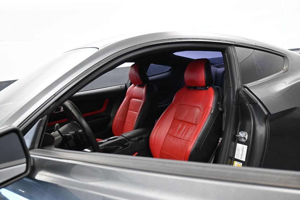 Used 2020 Ford Mustang GT Premium w/ Equipment Group 401A RWD image 10