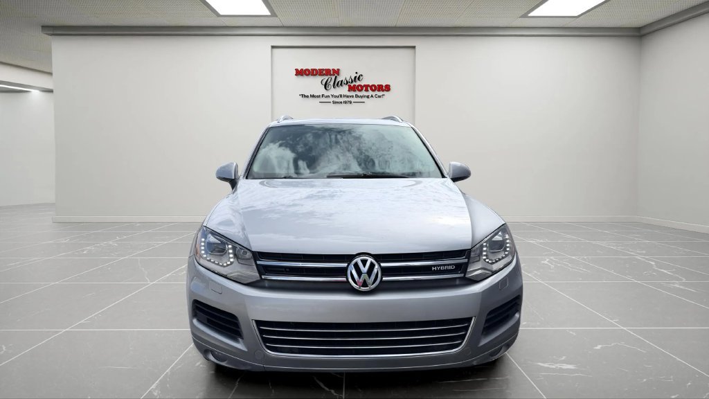 Used 2012 Volkswagen Touareg Hybrid AWD/4WD image 2