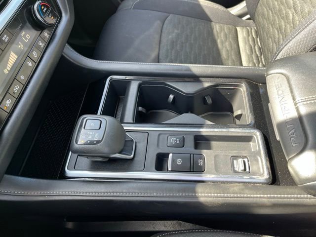 Used 2022 Nissan Pathfinder SV w/ SV Premium Package image 23