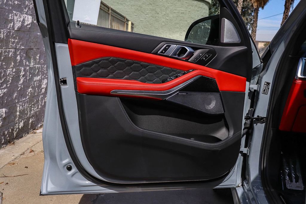 Certified 2025 BMW X5 M Competition w/ Executive Package image 24