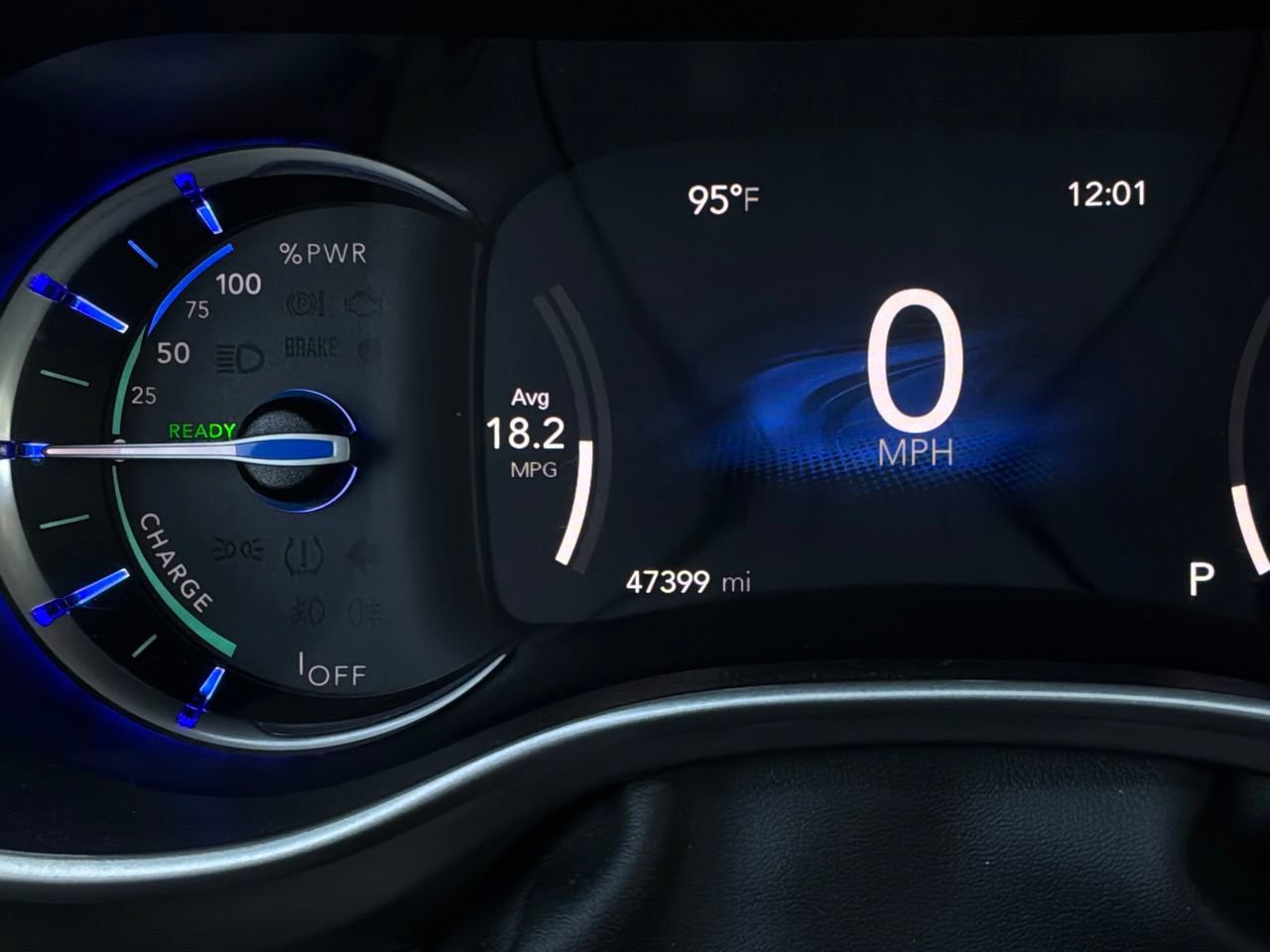 Used 2023 Chrysler Pacifica Touring-L FWD image 46