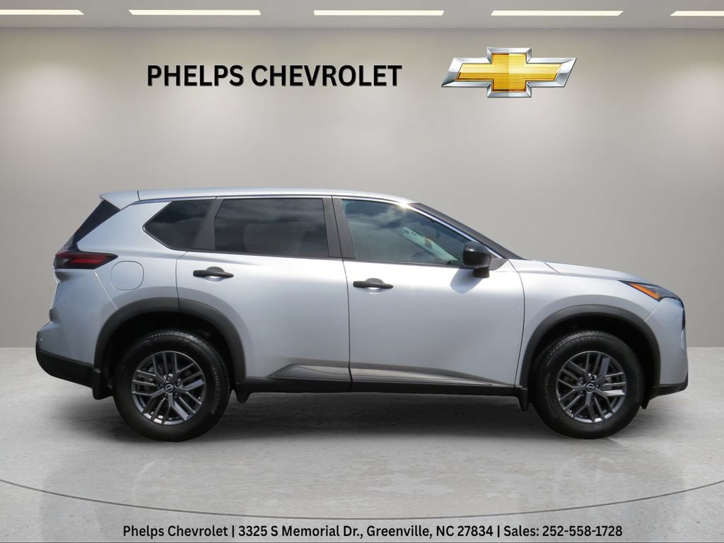 Used 2024 Nissan Rogue S FWD image 10