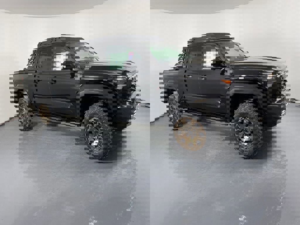 New 2025 Toyota Tacoma Trailhunter image 3