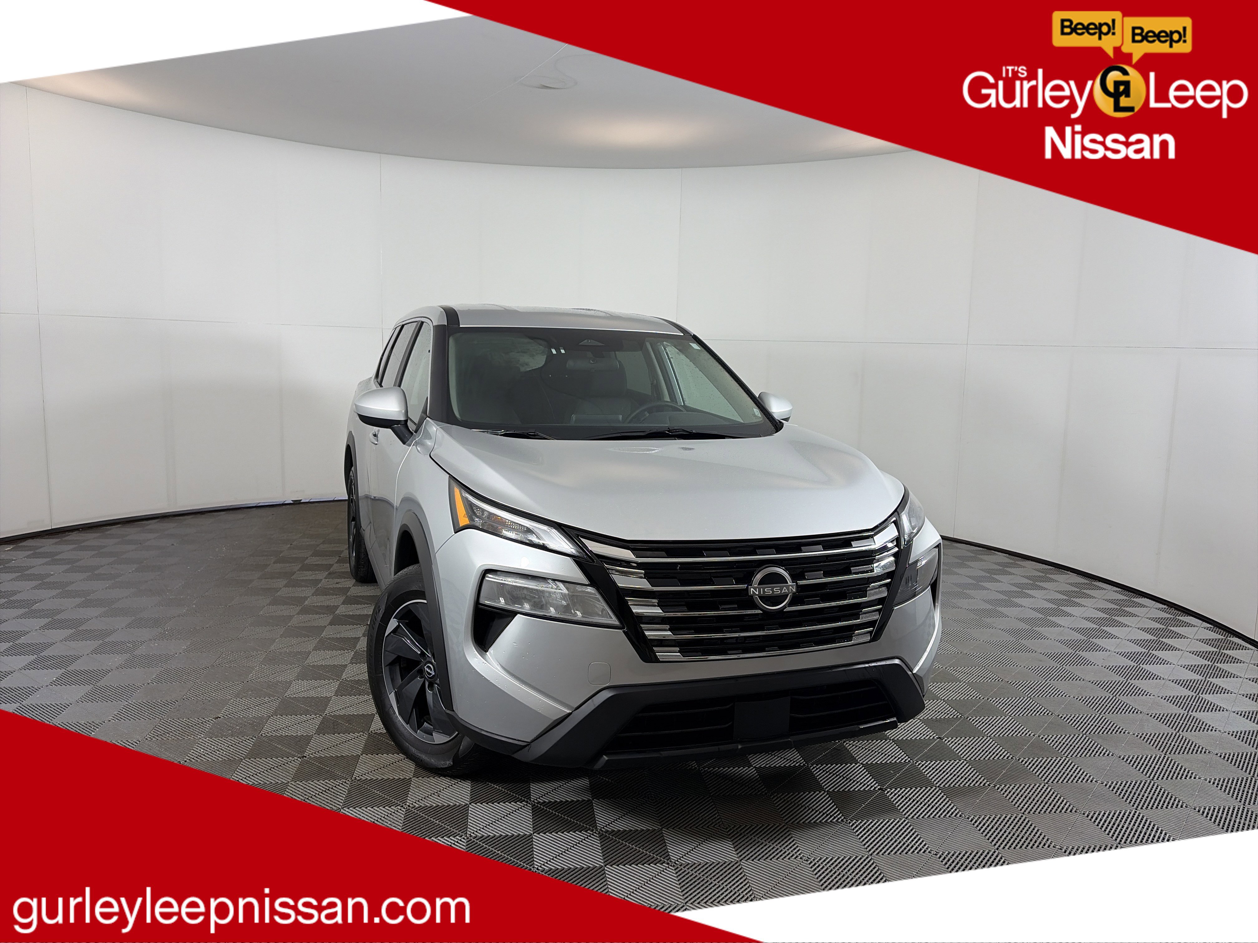 Used 2025 Nissan Rogue SV