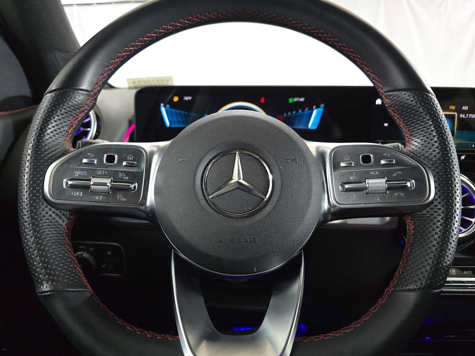 Used 2023 Mercedes-Benz GLB 35 AMG 4MATIC image 25