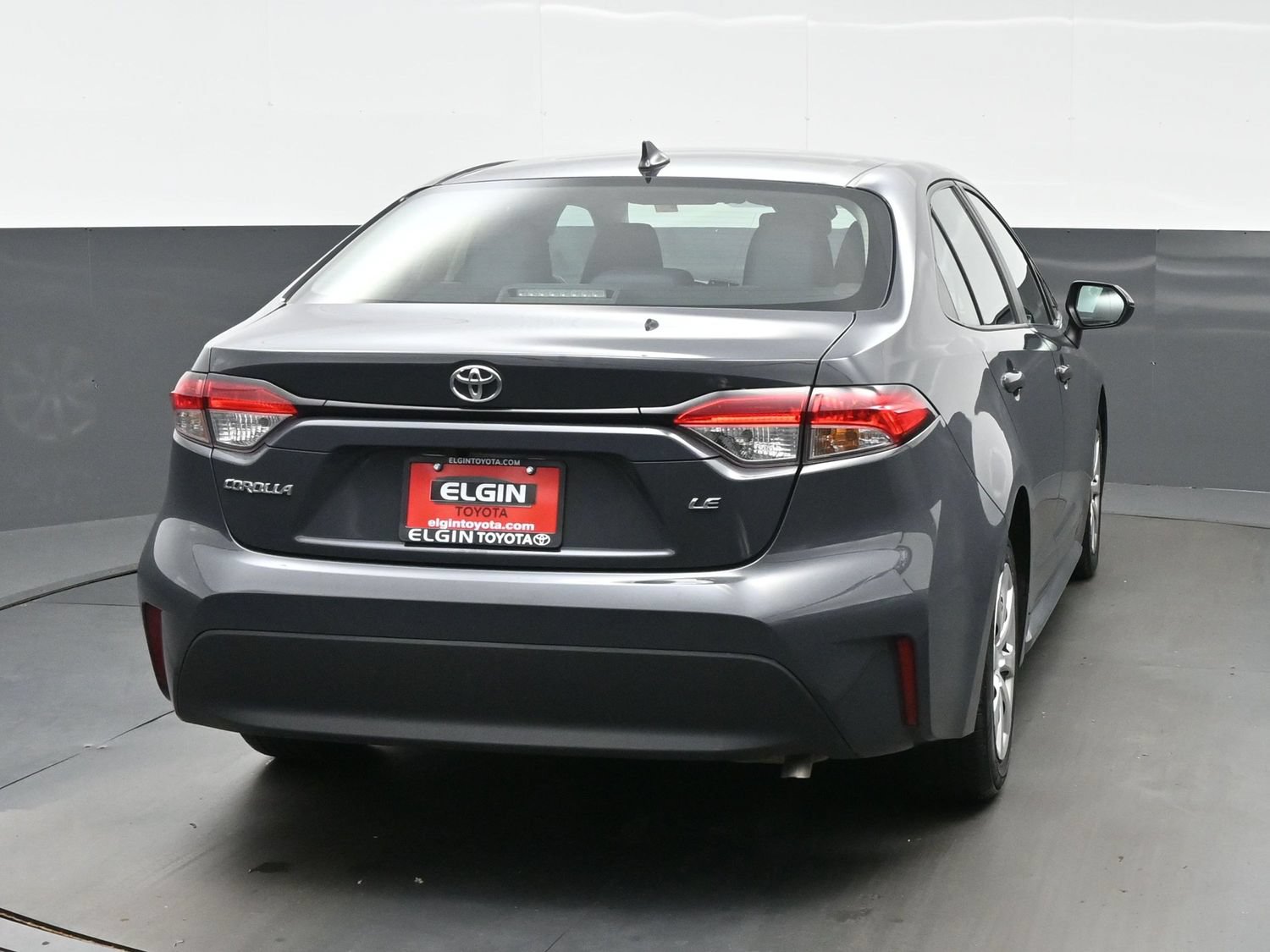 Used 2024 Toyota Corolla LE FWD image 5