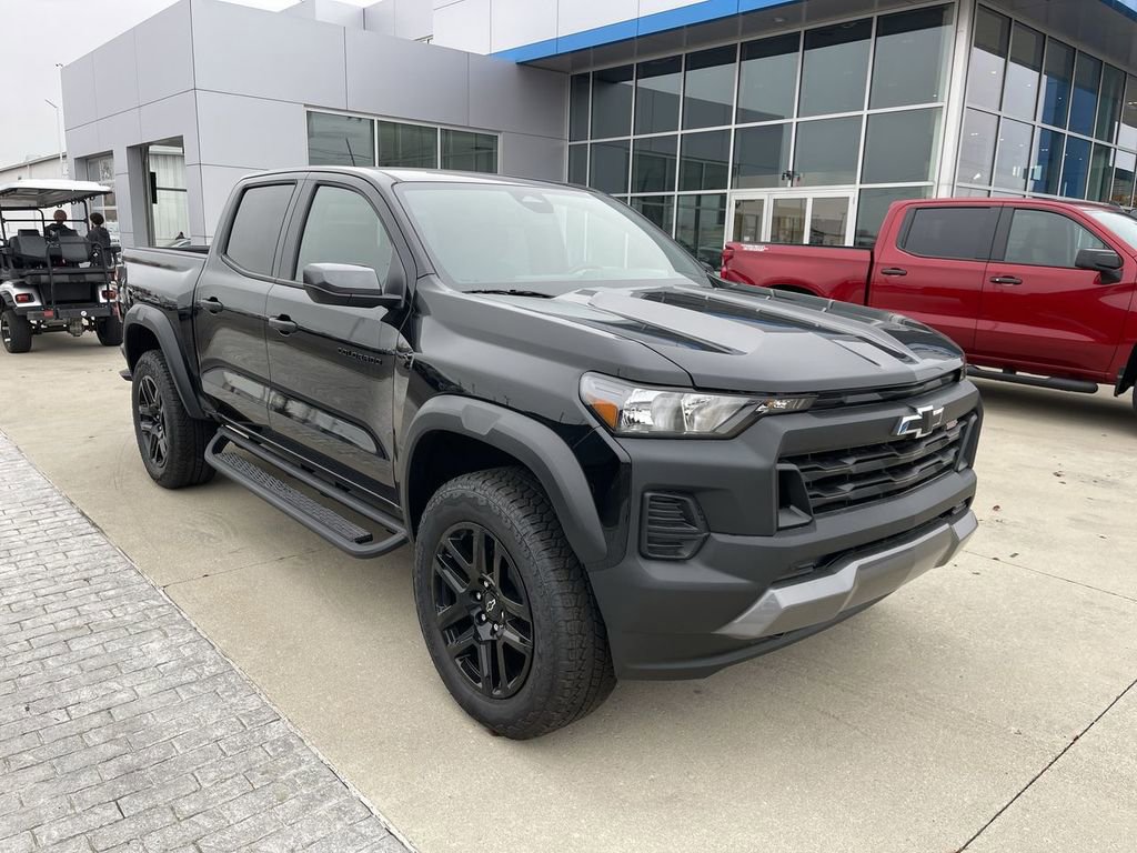 New 2025 Chevrolet Colorado Trail Boss AWD/4WD image 2
