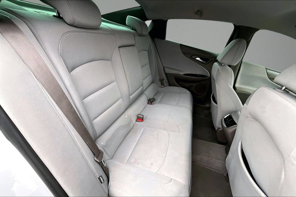 Used 2020 Chevrolet Malibu LT FWD image 24