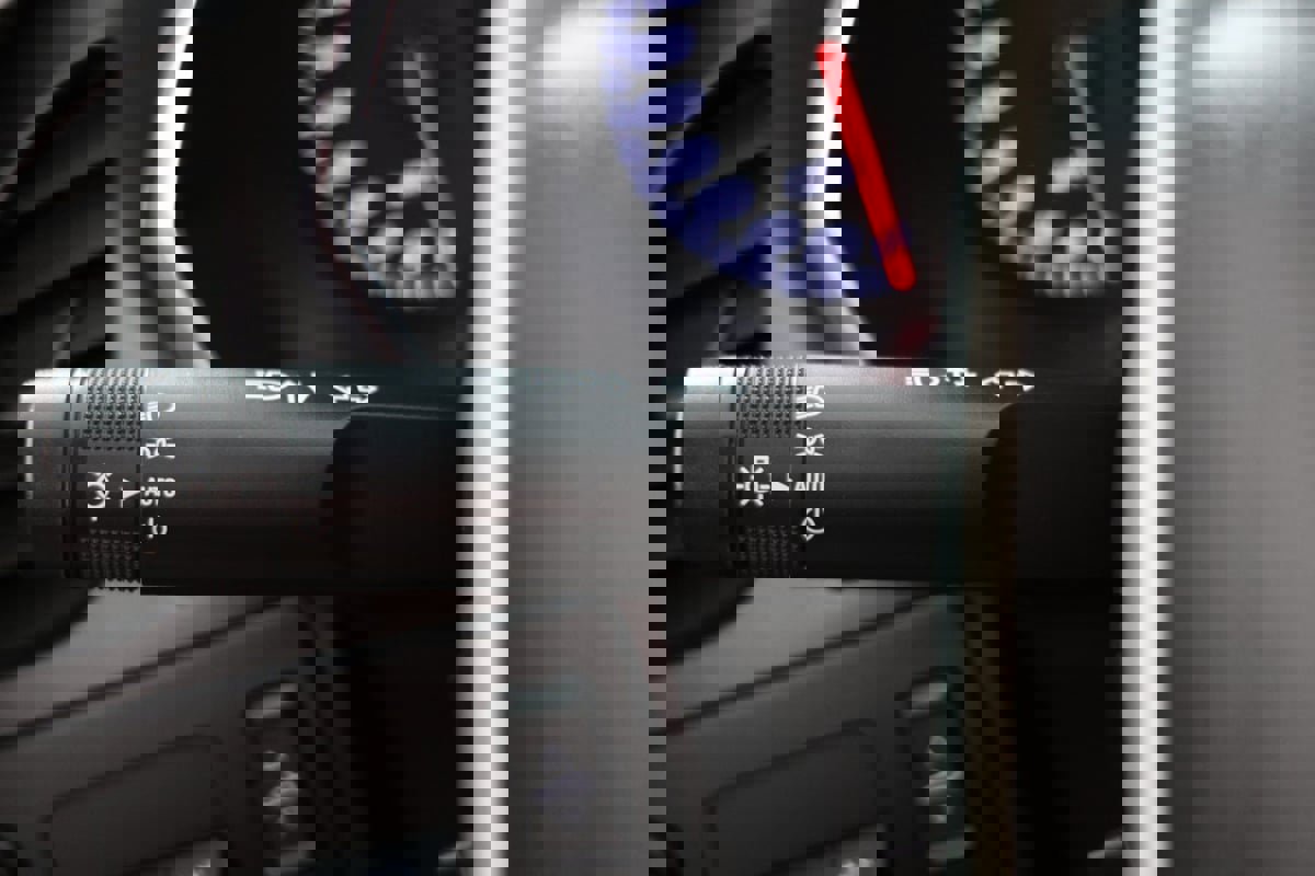 Used 2016 Chevrolet Corvette Z06 w/ 3LZ Preferred Equipment Group image 23