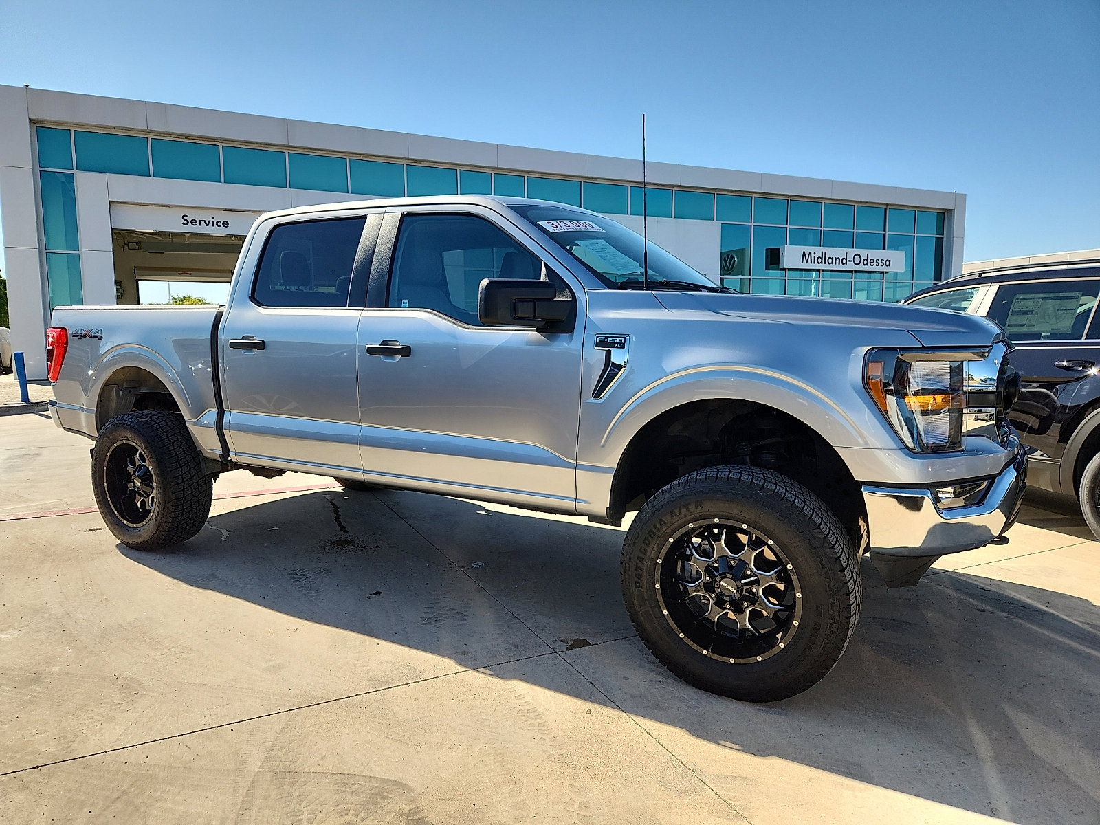 Used 2023 Ford F150 XLT AWD/4WD image 8