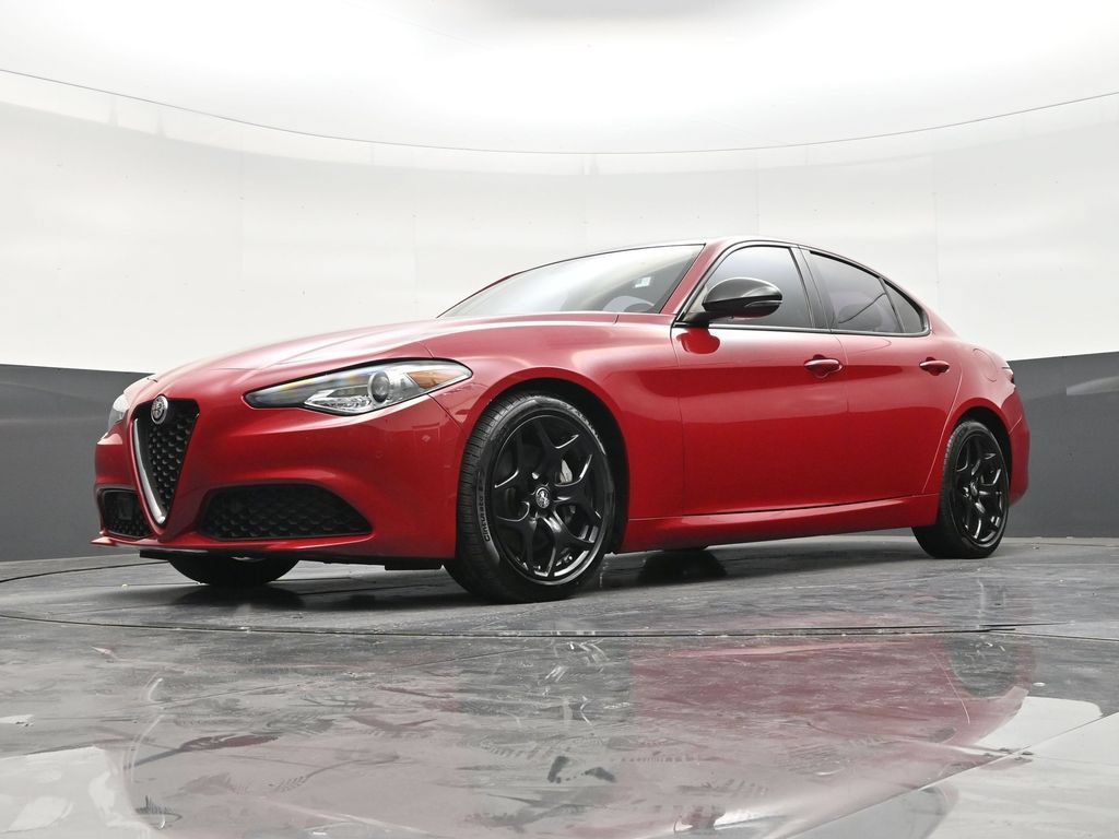 Used 2021 Alfa Romeo Giulia Sprint w/ Nero Edizione RWD image 20