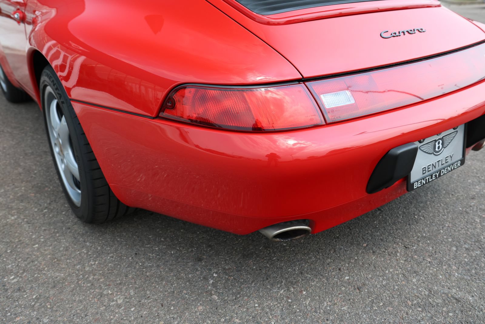 Used 1995 Porsche 911 Carrera RWD image 11