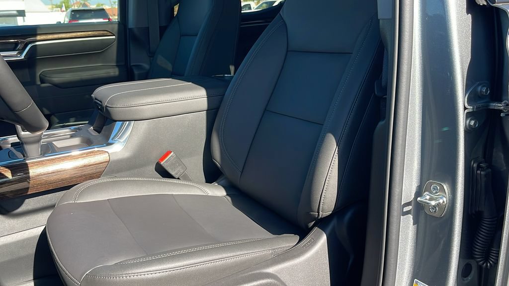 New 2026 GMC Sierra 1500 Elevation w/ Elevation Premium Package AWD/4WD image 12