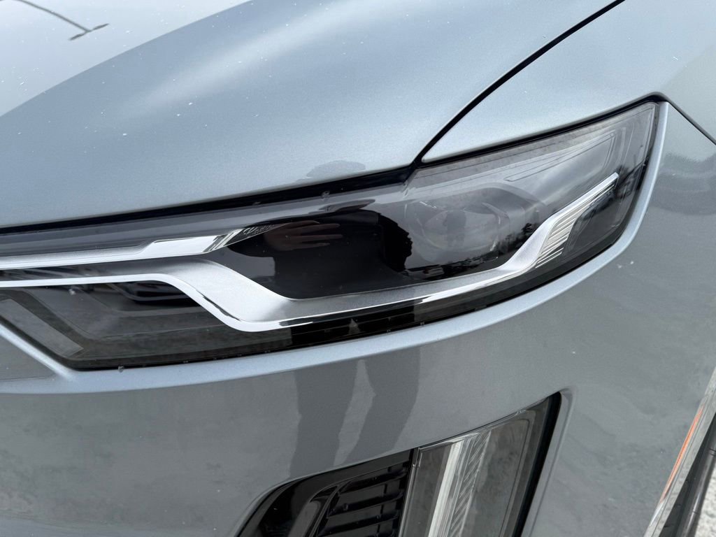 Certified 2024 Cadillac XT6 Premium Luxury w/ LPO, Floor Liner Package image 9