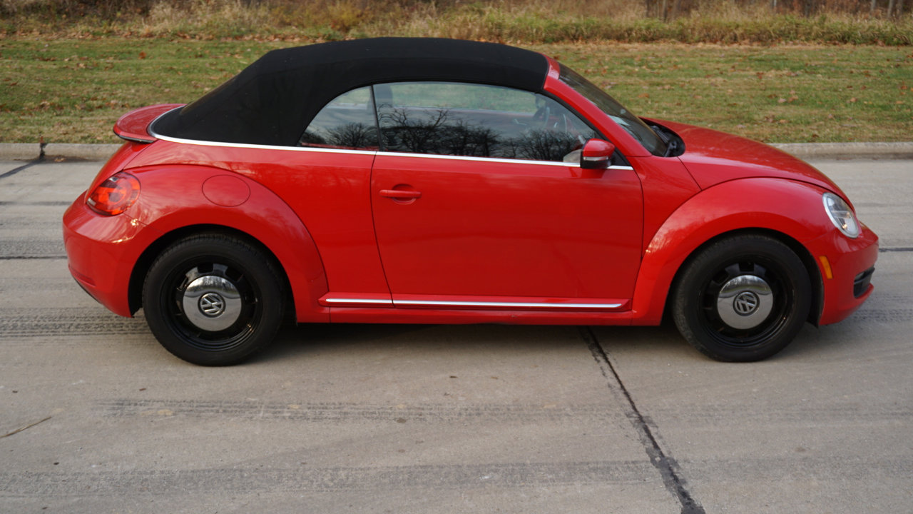 Used 2014 Volkswagen Beetle 2.5 image 33